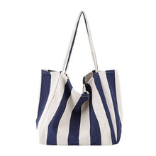 STRIPED TRENDING TOTE BAG