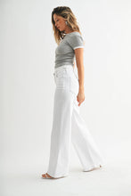 Just Black White Luxe Stretch Wide Leg Jean