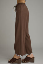 Scallop and Shine Pants
