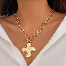 NOTABLE HAMMERED CROSS FRONT TOGGLE NECKLACE |