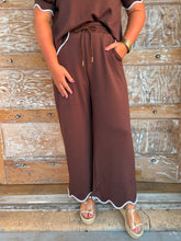 Scallop and Shine Pants