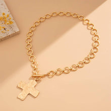 NOTABLE HAMMERED CROSS FRONT TOGGLE NECKLACE |