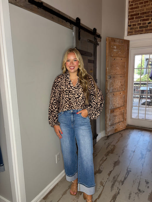 Julie High Rise Cuffed wide leg Jeans
