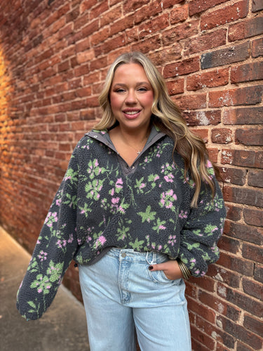 Moon Threads Pullover