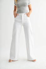 Just Black White Luxe Stretch Wide Leg Jean