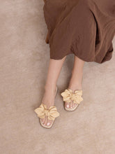 The Ginny | Natural Textured Bow Slide Sandal