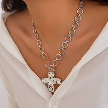 NOTABLE HAMMERED CROSS FRONT TOGGLE NECKLACE |